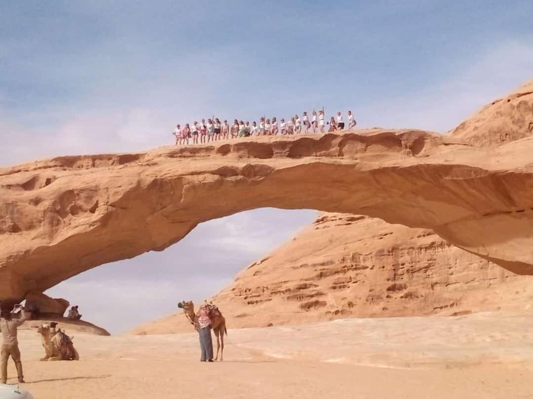 Harmony Luxury Camp Hotel Wadi Rum Bagian luar foto